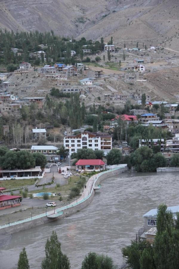 Hotel Royal Gasho Kargil Exterior photo