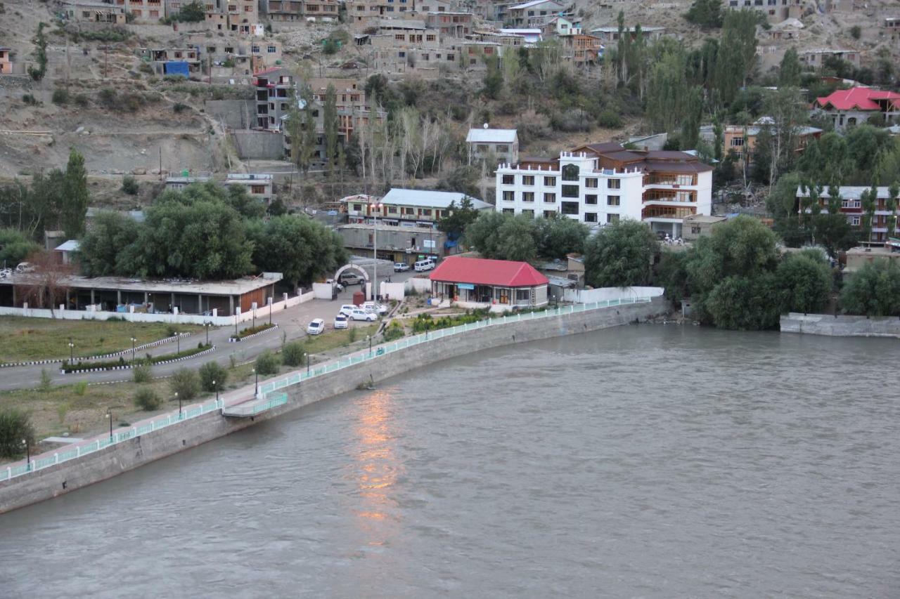 Hotel Royal Gasho Kargil Exterior photo