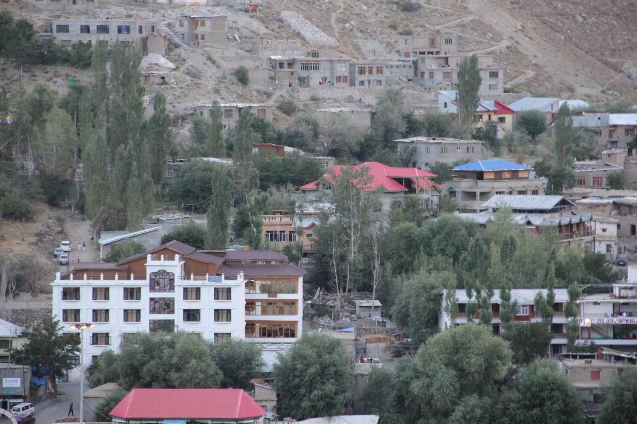 Hotel Royal Gasho Kargil Exterior photo